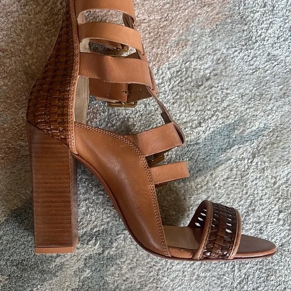 SCHUTZ Gladiator Heeled Sandals- Incredible Brown Leather Gold Hardware Sz 40 - Picture 4 of 9
